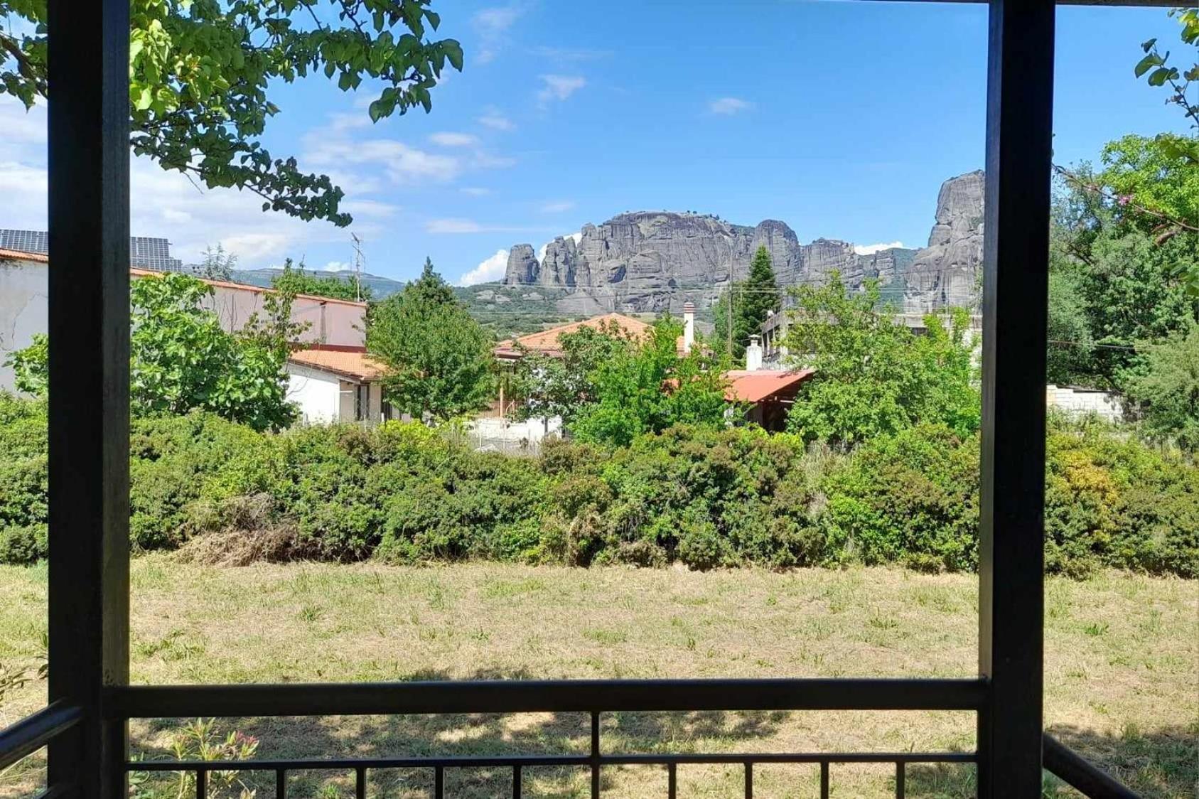 Meteora Garden Bed & Breakfast Kalampáka Ngoại thất bức ảnh
