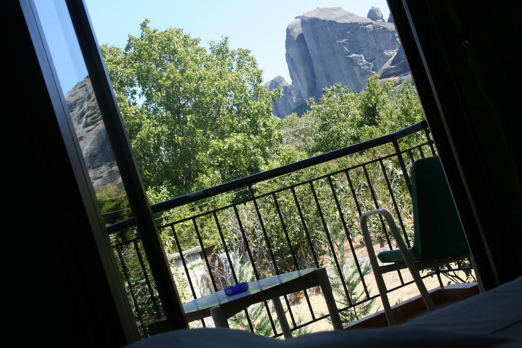 Meteora Garden Bed & Breakfast Kalampáka Ngoại thất bức ảnh