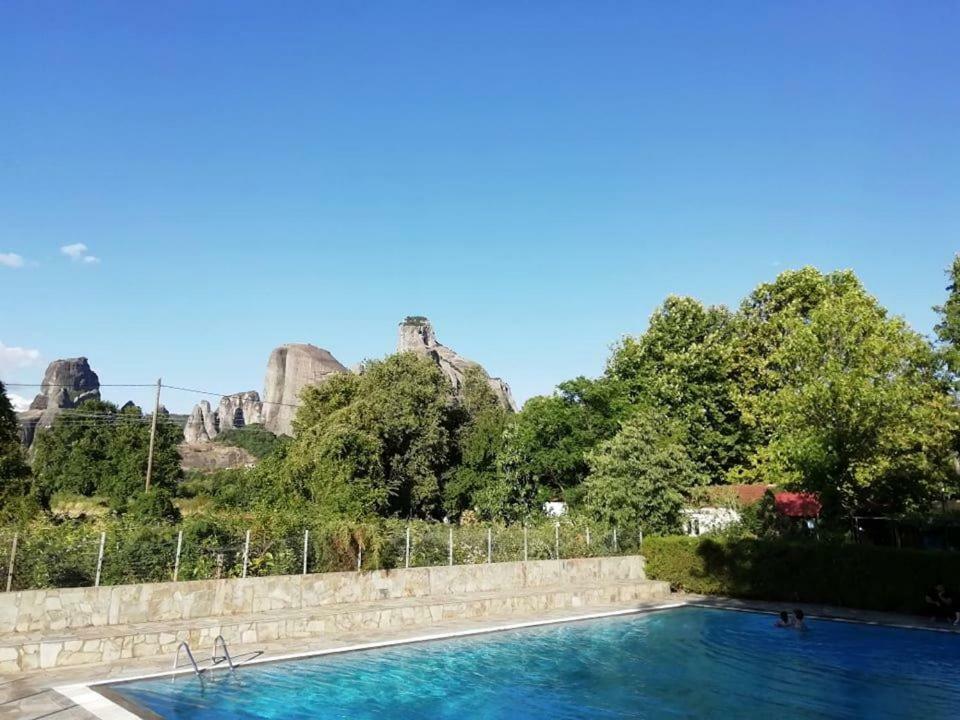 Meteora Garden Bed & Breakfast Kalampáka Ngoại thất bức ảnh
